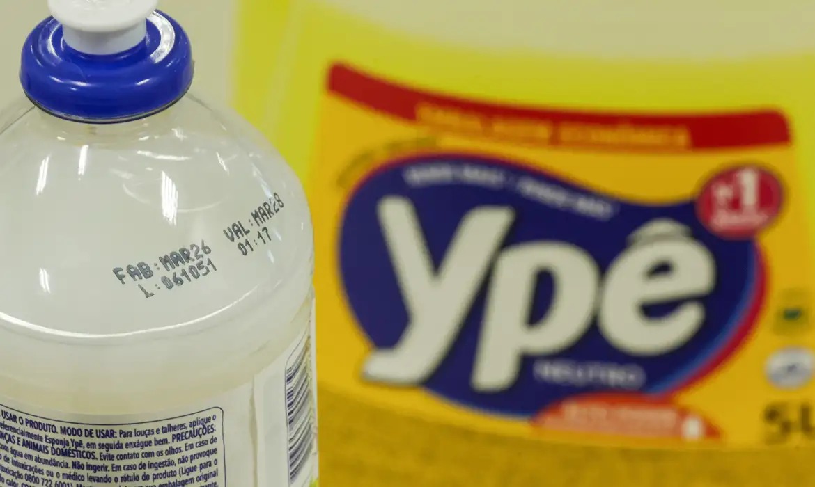 Ypê tem produtos suspensos após identificação de bactéria perigosa