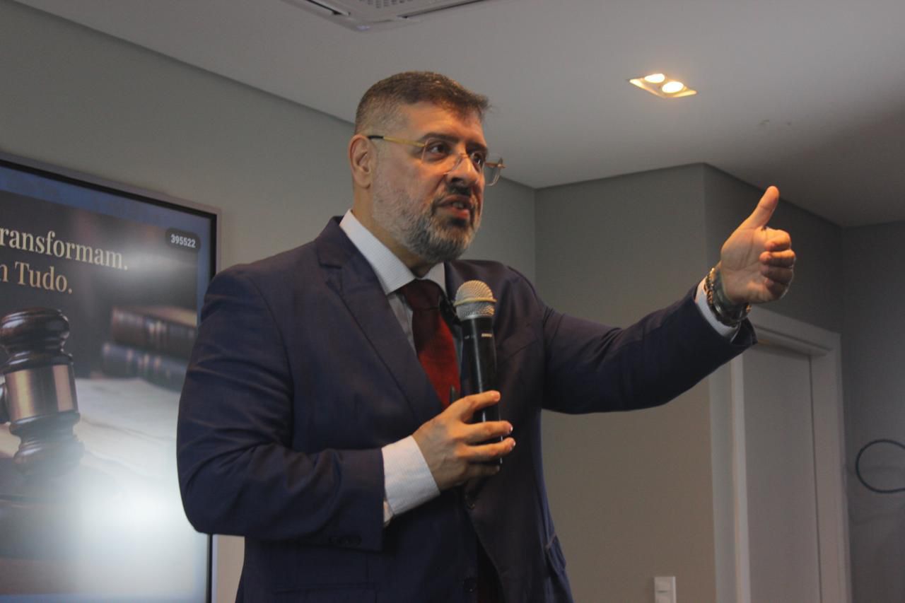 “Não vem com esse negócio de que não tem luzes”: julgamento no TJAM reacende debate sobre ultra vulnerabilidade no sistema bancário
