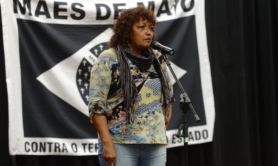 Violência policial em foco: Tribunal Popular retoma debate sobre Crimes de Maio