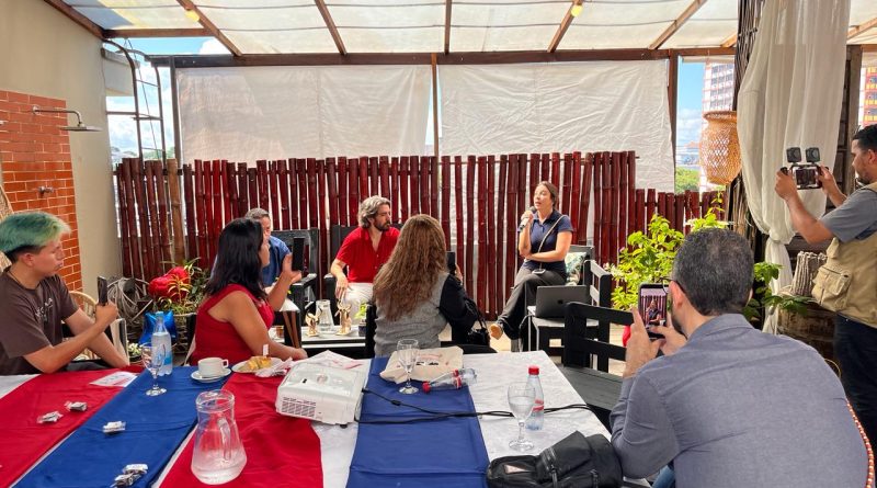 Festival de Parintins aquece economia amazonense