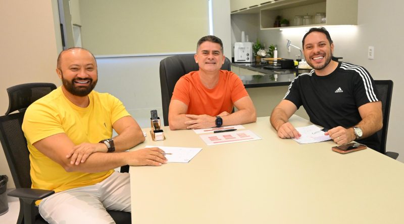 David Almeida quer expandir modelo educacional de Manaus para todo o Amazonas