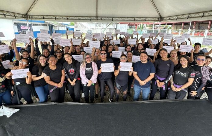 Curso gratuito de autodefesa feminina oferece 100 vagas em Manaus