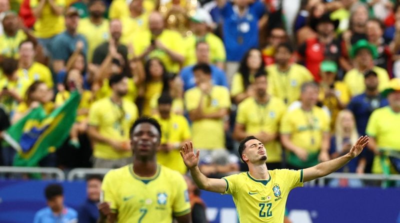Brasil reage e conquista vaga nas oitavas