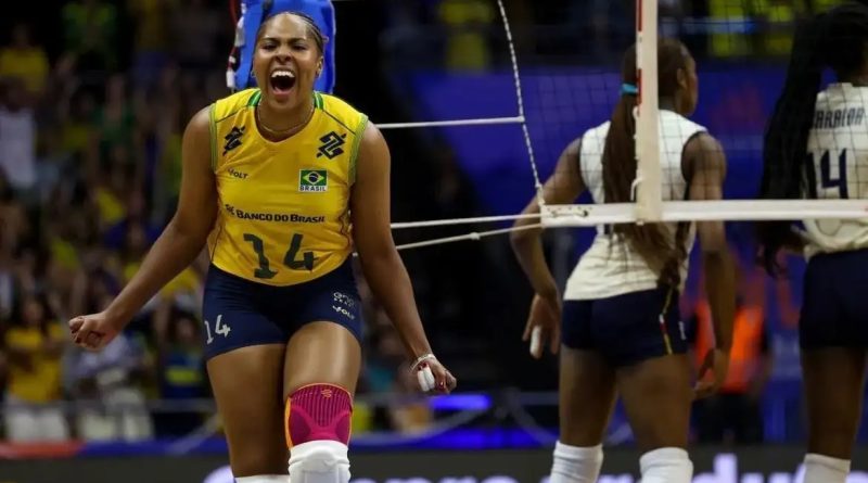 Torcida lota Nilson Nelson e empurra Brasil contra a Itália