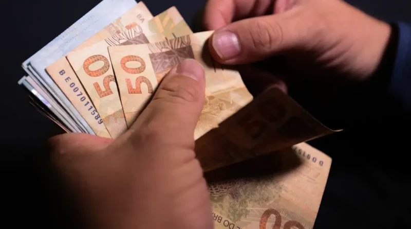 Caixa começa a pagar benefício