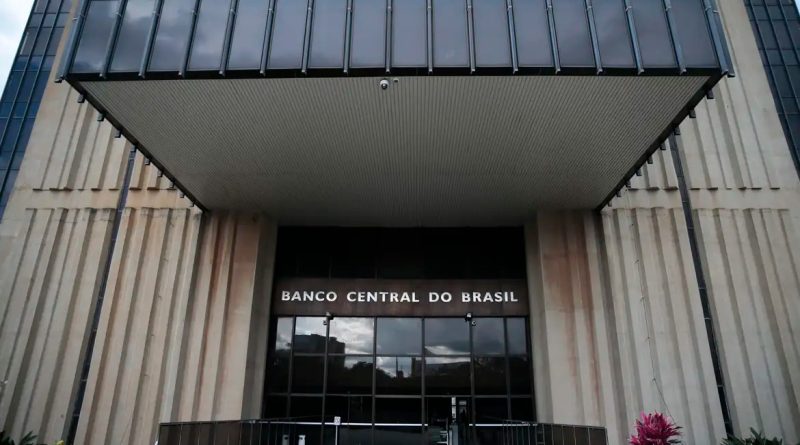 Balança comercial impulsiona melhora das contas externas
