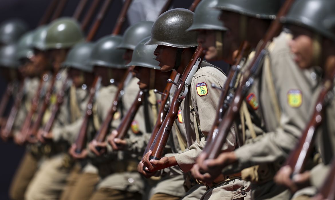 Exército combate crimes nas fronteiras do Brasil