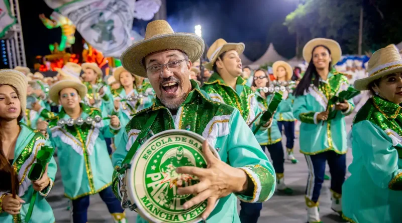Carnaval de rua entra em pauta