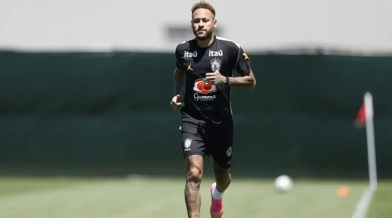 Torcida reage ao retorno de Neymar