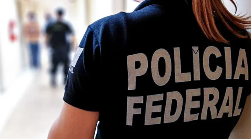 PF envia celulares para perícia em investigação