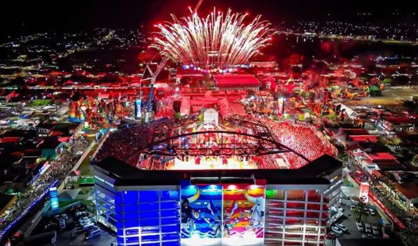 Obras e revitalização avançam em Parintins para o festival