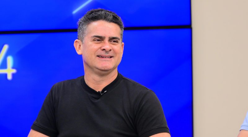 Saúde e educação entram no debate político