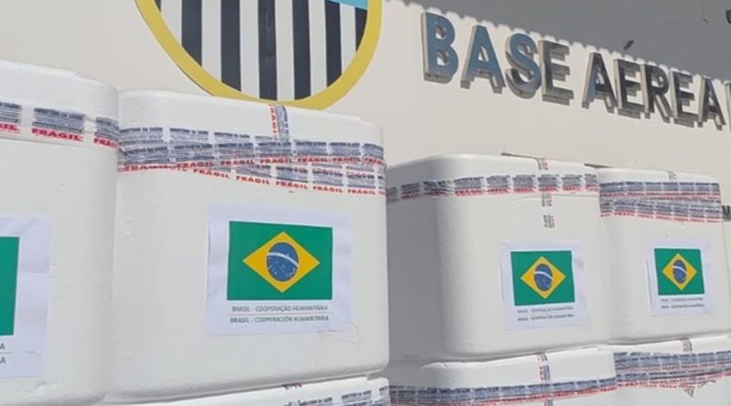 FAB transporta 690 mil doses de vacinas para a Venezuela