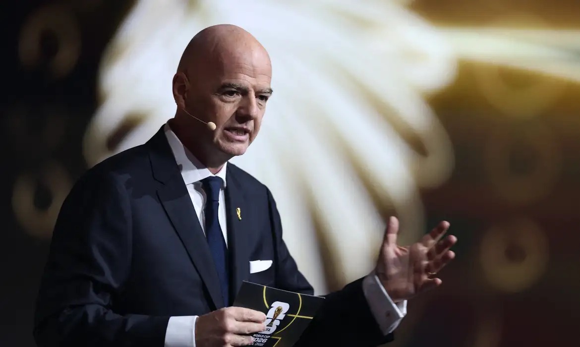 Uefa demonstra resistência à ideia de Copa do Mundo com 64 seleções