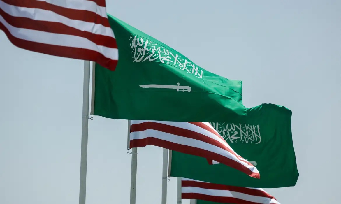Acordo nuclear dos EUA com Arábia Saudita gera preocupação internacional