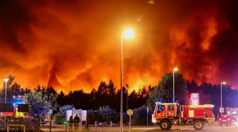 Incêndio destrói 2 mil hectares de vegetação na França