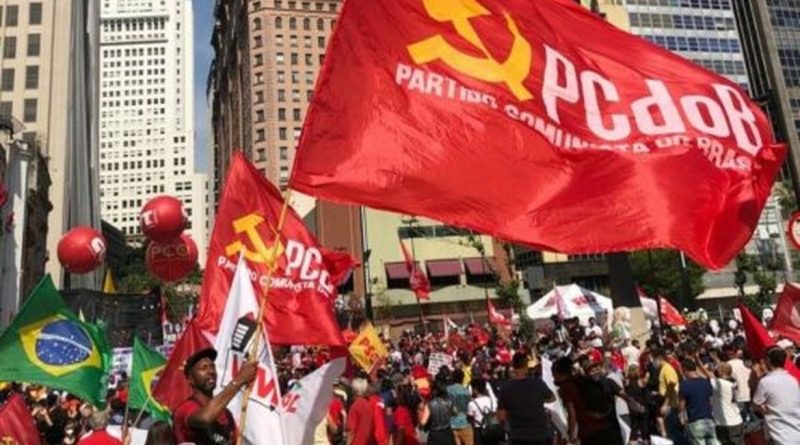 PCdoB apoia Lula e defende continuidade de políticas públicas