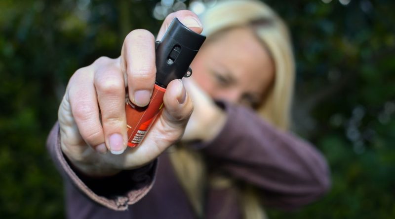 Congresso aprova spray de pimenta para mulheres no Brasil