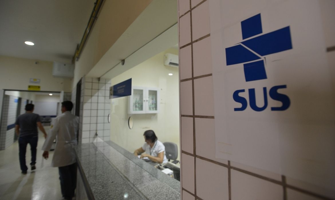 SUS negocia preços de medicamentos e busca descontos superiores a 50%