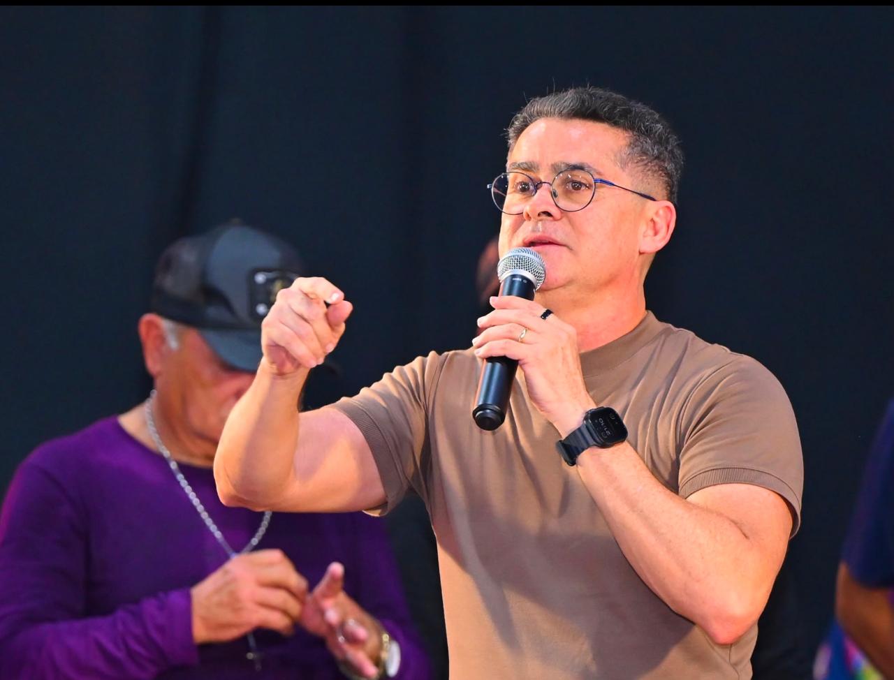David Almeida afirma que Prefeitura de Manaus cumpriu convênio do Passe Livre Estudantil