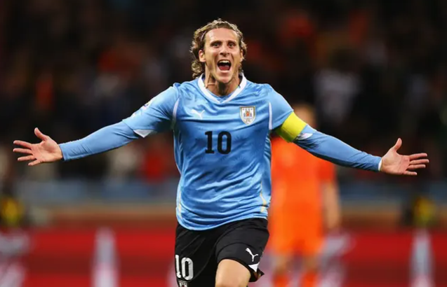 Forlán será técnico da seleção principal e do sub-20 do Uruguai
