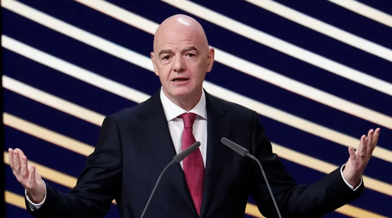 Crise na FIFA intensifica pressão política