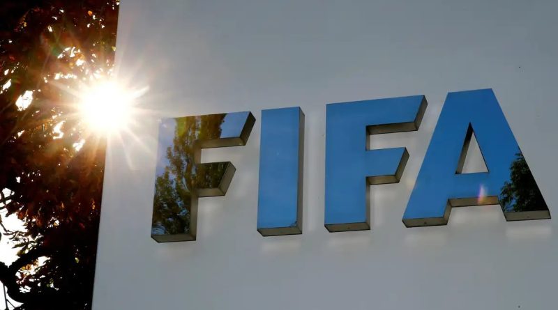 Projeto bilionário abandonado aumenta pressão sobre Infantino