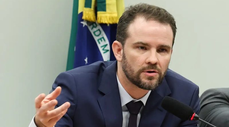 Juros pesam na dívida pública brasileira