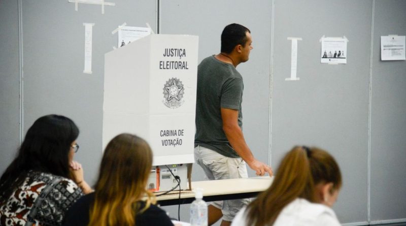 Voto em trânsito não vale para eleitor no exterior