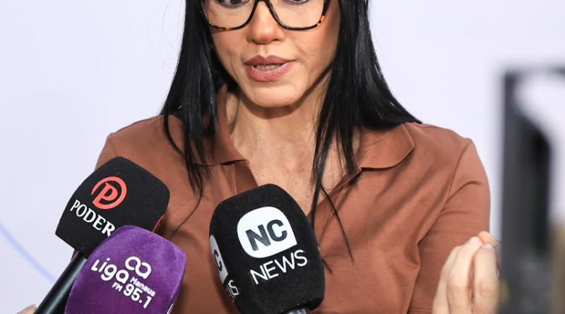 Shádia cita entrada de 3,5 mil servidores na saúde
