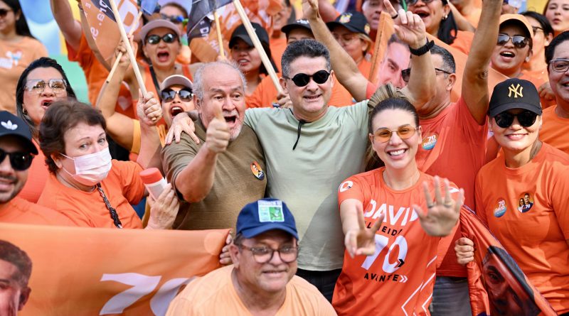 Bandeiraços ocorrem em avenidas e bairros de Manaus neste domingo