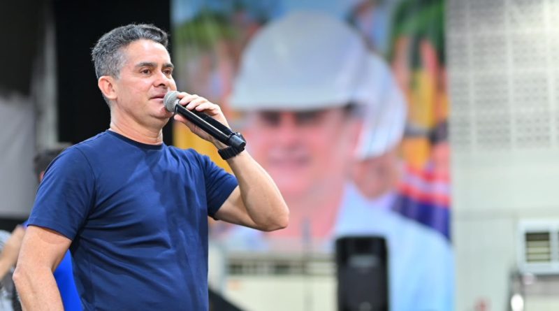 David Almeida destaca participação dos jovens no Plano de Governo