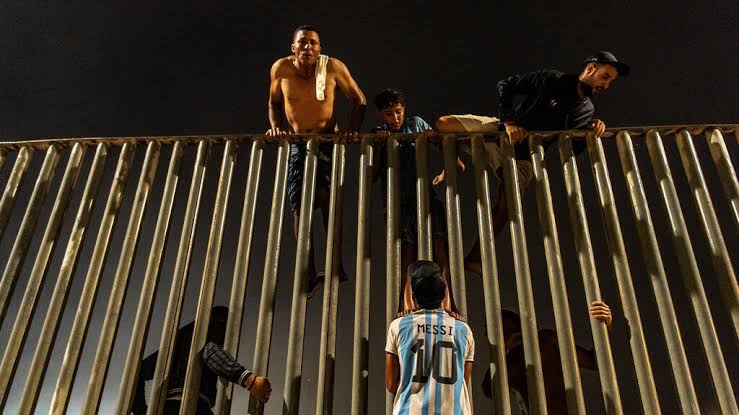 Fluxo de migrantes em Ceuta aumenta tensão entre Itália e Espanha