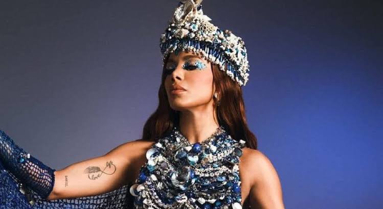 Anitta une espiritualidade e cultura brasileira em álbum