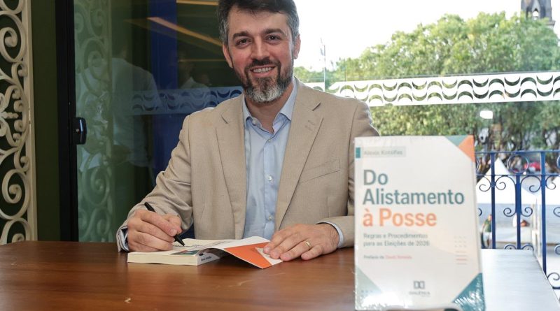 Alexis Kotsifas lança livro sobre regras das eleições de 2026 em Manaus