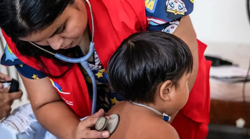 SUS leva consultas e exames a Yanomami em Roraima