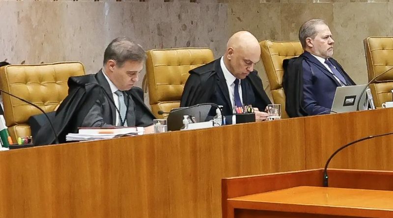 Mendonça acusa Moraes de direcionar investigação no STF