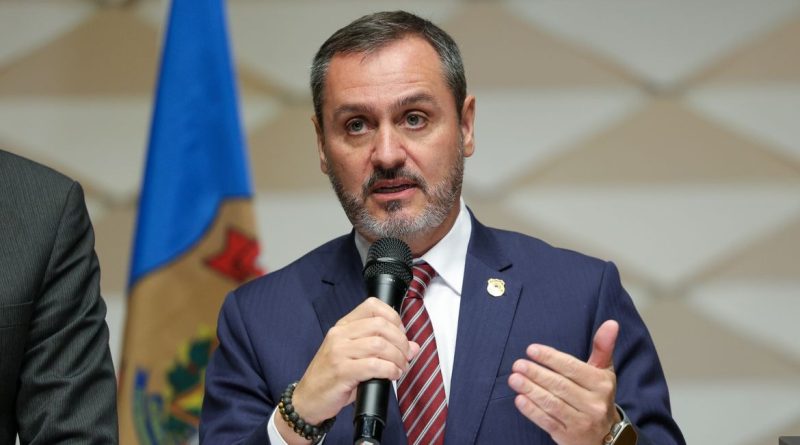 Mendonça determina afastamento de Andrei Rodrigues da PF