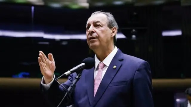 David Almeida destaca debate sobre metas no plano de Omar Aziz