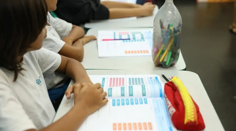 Programa amplia bolsas para formação de professores no Brasil