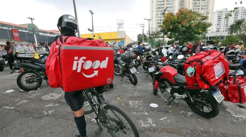 Trabalhadores por aplicativos chegam a 2 milhões no Brasil