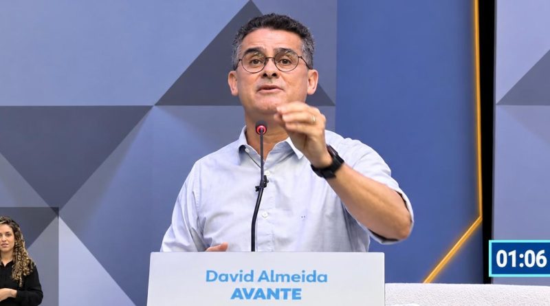 David cita Tropical Hotel ao discutir bets em debate no AM