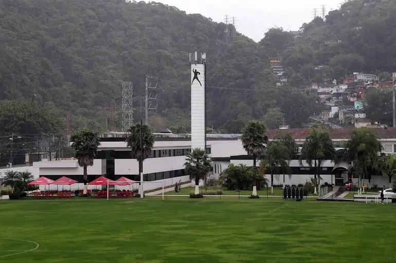 Santos regulariza ocupação do CT Rei Pelé por 20 anos