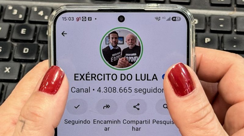 13/10/2026 - Canal do Whatsapp exército do Lula . Foto: Rafa Neddermeyer/Agência Brasil