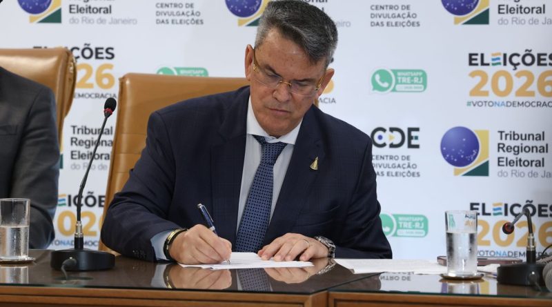 Rio de Janeiro (RJ), 10/10/2026 – O presidente do Tribunal Regional Eleitoral do Rio de Janeiro (TRE-RJ), Cláudio de Mello Tavares durante cerimônia de retotalização dos votos para o cargo de governador na sede do TRE-RJ, no centro da capital fluminense. Foto: Tomaz Silva/Agência Brasil