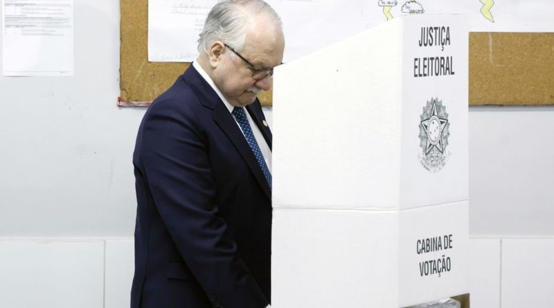 Brasília (DF), 25/10/2026 - Presidente do STF, Luiz Edson Fachin votando duarnte segundo tuno da eleições. Foto: Antonio Augusto/TSE