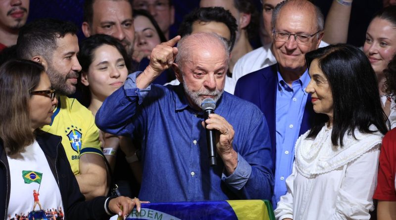São Paulo (SP), 25/10/2026 - Presidente Luiz Inácio Lula da Silva discursa após vitória nas eleições 2026, no hotel Intercontinental. Foto: Paulo Pinto/Agencia Brasil