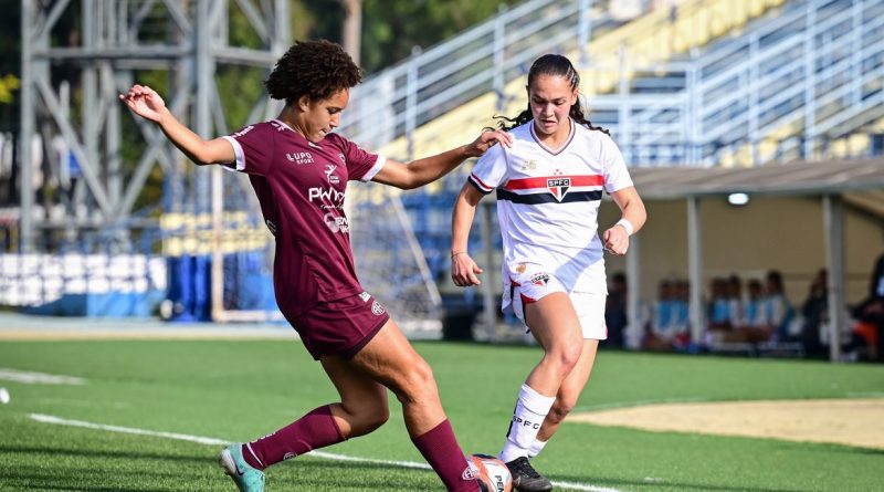 Jogo de futebol entre São Paulo e Ferroviária, disputando a final de 2025. Ferroviária e São Paulo fazem o primeiro jogo neste domingo (11), às 11h, em Araraquara (SP). Foto: Rodrigo Corsi/FPF