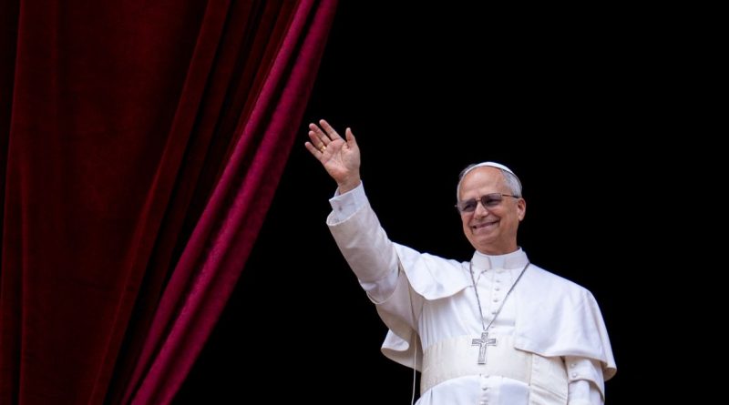 Pope Leo XIV waves to the crowd during the Regina Caeli prayer from the main central loggia of St. Peter's Basilica in The Vatican, on May 11, 2025 (Photo by Massimo Valicchia/NurPhoto).NO USE FRANCE