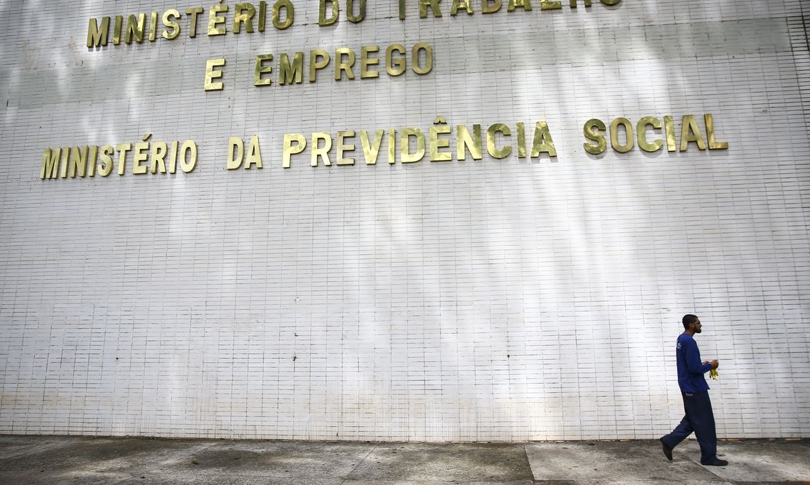 MTE recebe 4,3 mil denúncias de assédio eleitoral em três dias